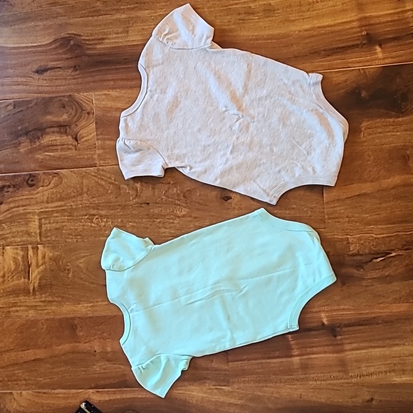 πHost Pπ Bundle of Girls STAR WARS Short Sleeves Onesies: Leia,R2D2, Chewbacca - Picture 8 of 15